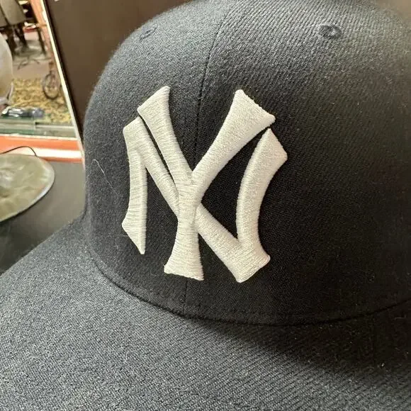 NWT Vintage New York Yankees Fitted Hat Size 7.5 MLB ‘47 “Sample” Black - Picture 2 of 8